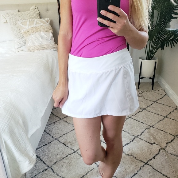 Fabletics Pants - [Fabletics] White Pleated Tennis Skort S. A141